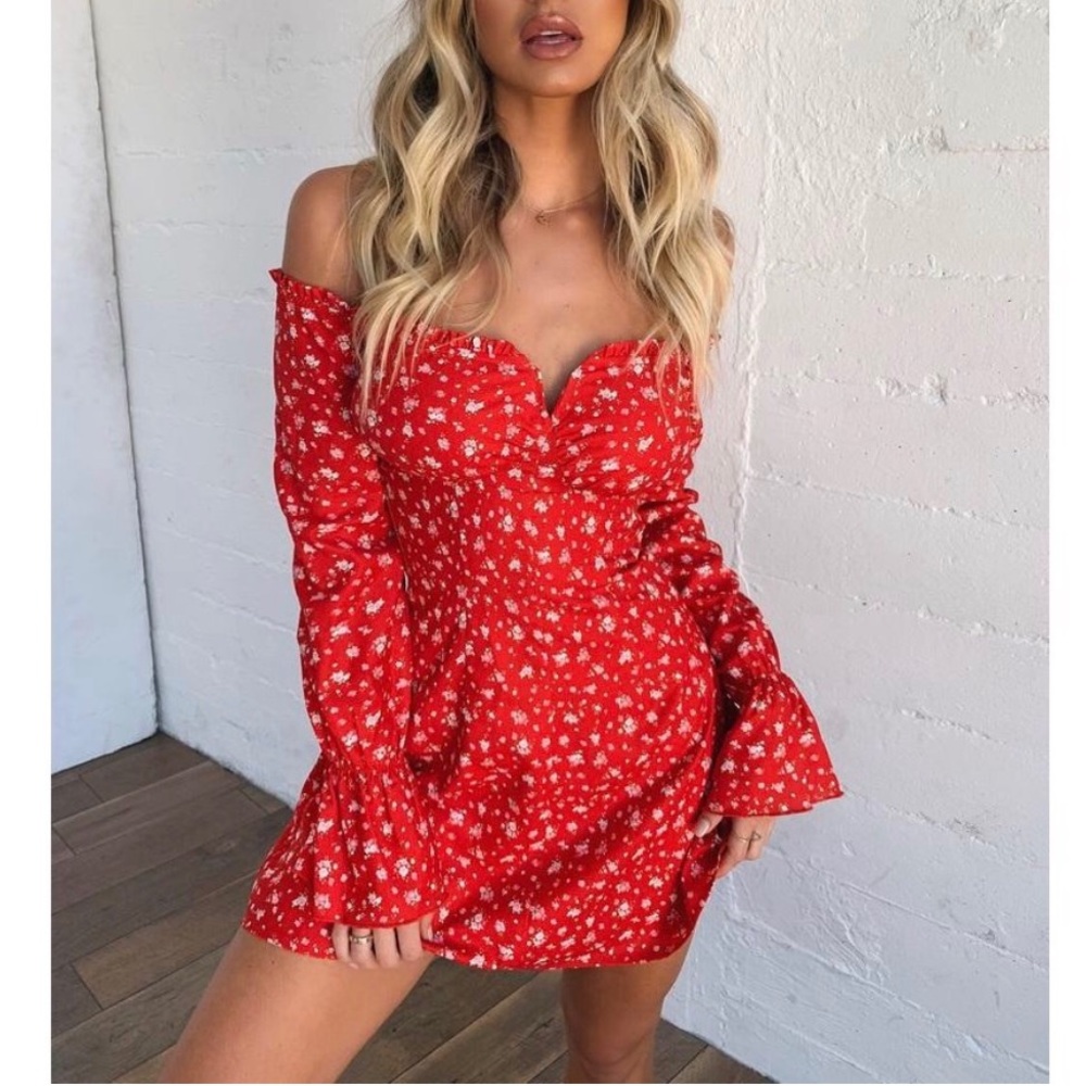 Tiger Mist XS Red Floral Long Bell Sleeve Dress Off Shoulder